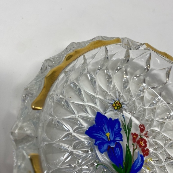 Vintage Glass Ashtray Hand-painted with Gold Rimmed Edges - Picture 3 of 5